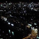 雨の降る夜。