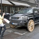 馬車か車か!? ハマーのアートにロンドン騒然!!(MSN)