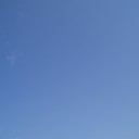 気持ちも晴れない
