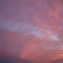 また空が