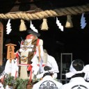 平日だのに・・・　何処へ行っても人ばかり！