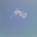 空は青いです！！