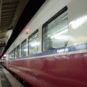 客車列車の旅立ち