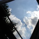 　町並みに沿って歩く