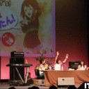 梓「ライブの時だけは皆さんすごい演奏しますよね」