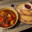фФ◇＊　シンプル嬉しい朝食は♪　ビーフシチューにトーストです♪　＊◇Фф
