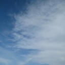 砂漠にはじけて消える