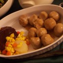 ♪♪☆★☆★☆♪♪　青椒肉絲とハンバーグと里芋の煮物と・・カノジョごはん！　♪♪☆★☆★☆♪♪