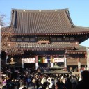 「くずもち」を変換すると「クズ持ち」になってしまいます。（あながち間違いではないけれど）