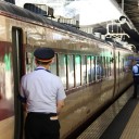 夕刻の大阪駅