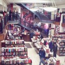 本屋さんに行きました。