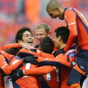 サッカーって見ないけど。