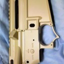 M4メタルフレームのTAN塗装