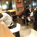 夜明け間際の吉野家では・・・