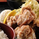 食い物　唐揚げが熱い