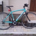 自転車のってますよ。