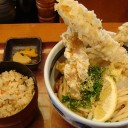 外に出たり、家にいたり