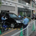ポルシェ暴走　３歳女児運転