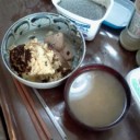 黒胡麻きな粉ヨーグルト。