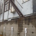 ネズミ返しなトマソン。