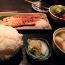 晴れる屋平日モダンと ひもの屋