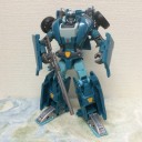 くわえタバコがよく似合う