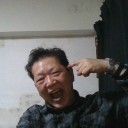 テレビの観すぎ（しっぽが生えた）♪