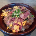 レアハラミステーキ丼