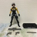 なんで逃げるのさッ！？