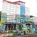「派手すぎる」喫茶店！