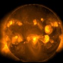 センターで【超巨大なコロナホール】が出現すると、【地球命中】。。／太陽フレアが人体に及ぼす影響。