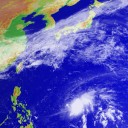 【 台風１号ムイファー（梅花）発生！】／【 南極大陸 】に水が流れ、「川」ができる異常事態。