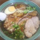 半々で