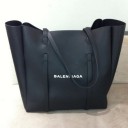 2017秋冬 バレンシアガ BALENCIAGA バッグ レディーストートバッグ ホワイトロゴが印象的 ブラック カーフレザー 人気 メンズ バッグ