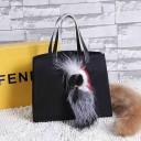 2017年春夏新作 FENDI フェンディ コピー バッグ 人気 ブラック ズッカ レディース バッグ トートバッグ 通勤用 カバン ナイロン シンプル