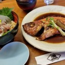 　行きはヨイヨイ