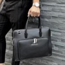 2018一番最高人気 ビジネスバッグ魅力たっぷり逸品 ヴェルサーチ VERSACE