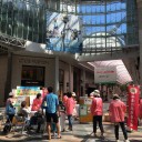 『丸亀町壱番街ドーム広場では「野菜を食べようキャンペーン」栄養士さんが登場だよ＼(^-^)／』