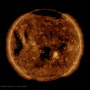 【 Ｍ ６ ．０ 】（２連発！） INDONESIA／【 Ｍ ５．６ 】 V A N U A T U  【10.0km】 ／【 10/4 太陽コロナ風が地球直撃。】／油断できません。　（中チャ）