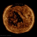 【 Ｍ ６．２ 】 CHILE 。／【太陽風が地球に直撃】／G1級の磁気嵐発生が予想されている。　（未ＯＴＬ）