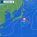 台風の残骸が雨を降らせてる。　（中ﾋﾞﾙｹ）