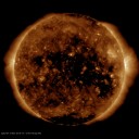 【NOAAの太陽コロナホール由来の太陽風警報】。　（中JUMP）