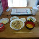 昼寝も出来ない♪