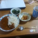 １０時寝の２：３０起き（夢覚えず）♪