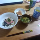 １０時寝の２：３０起き（夢覚えず）♪