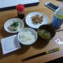 振替休日（９時寝の３時起き）（夢覚えず）♪