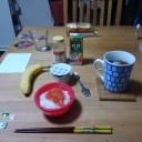９時寝の２：４０起き（夢覚えず）♪