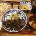 炙り牛たん 万 でランチ