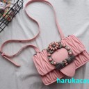 クリスマス間近！女子の心を掴むmiumiuバッグ