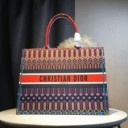 ディオール“DIOR BOOK TOTE”トートバッグDior 最高にCOOL秋冬新作2019/20刺繍付き キャンバス バッグ 入手困難